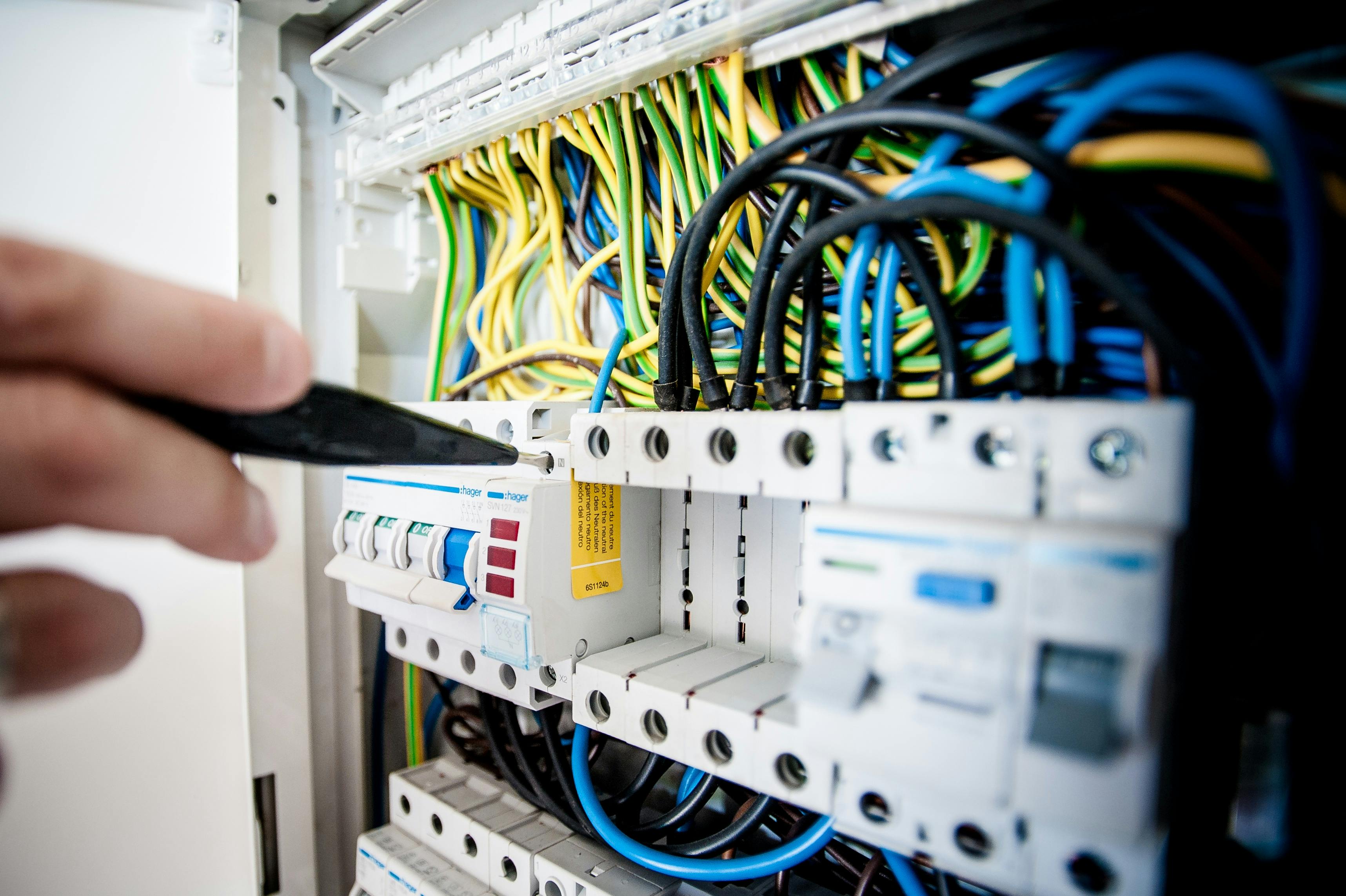 tarabya elektrik tesisatı döşeme ve yenileme